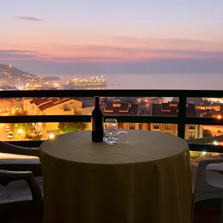 Club Scala Nuova 3* كوشاداسيه