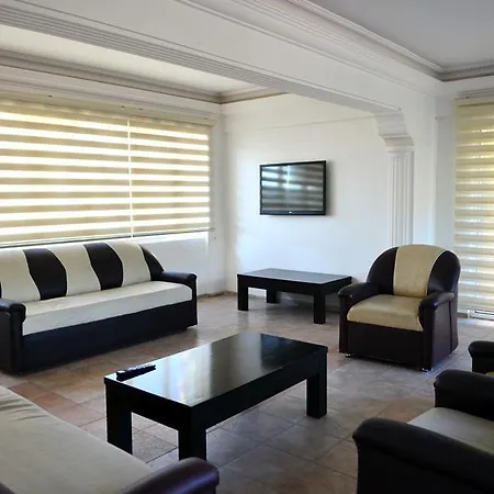 Club Scala Nuova فندق كوشاداسيه